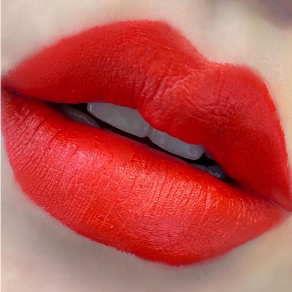 🌟LE🌟MAC Travel Exclusive Lipstick x 3 Reds - Picture 4 of 16